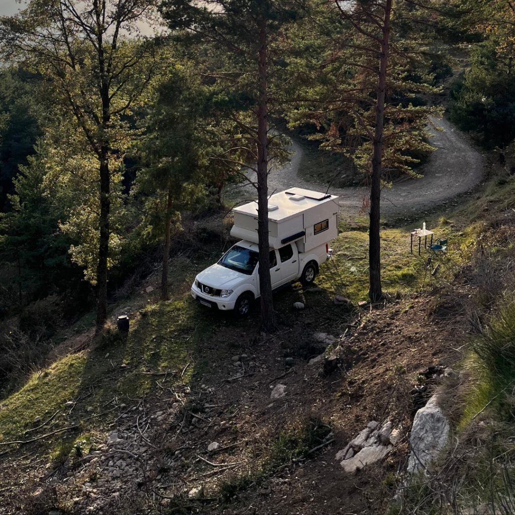 alquiler-camper-navara-barcelona-barnavan-1 camper